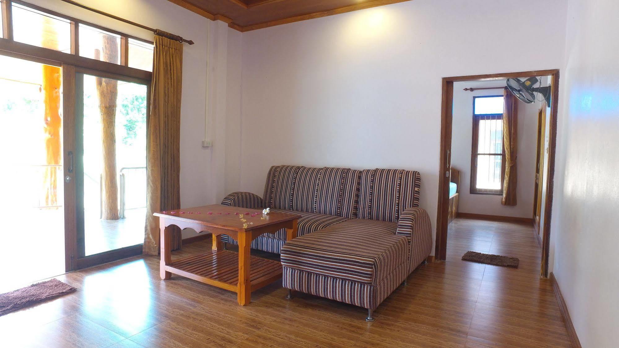 Bor Hin Resort Баан Тай Экстерьер фото