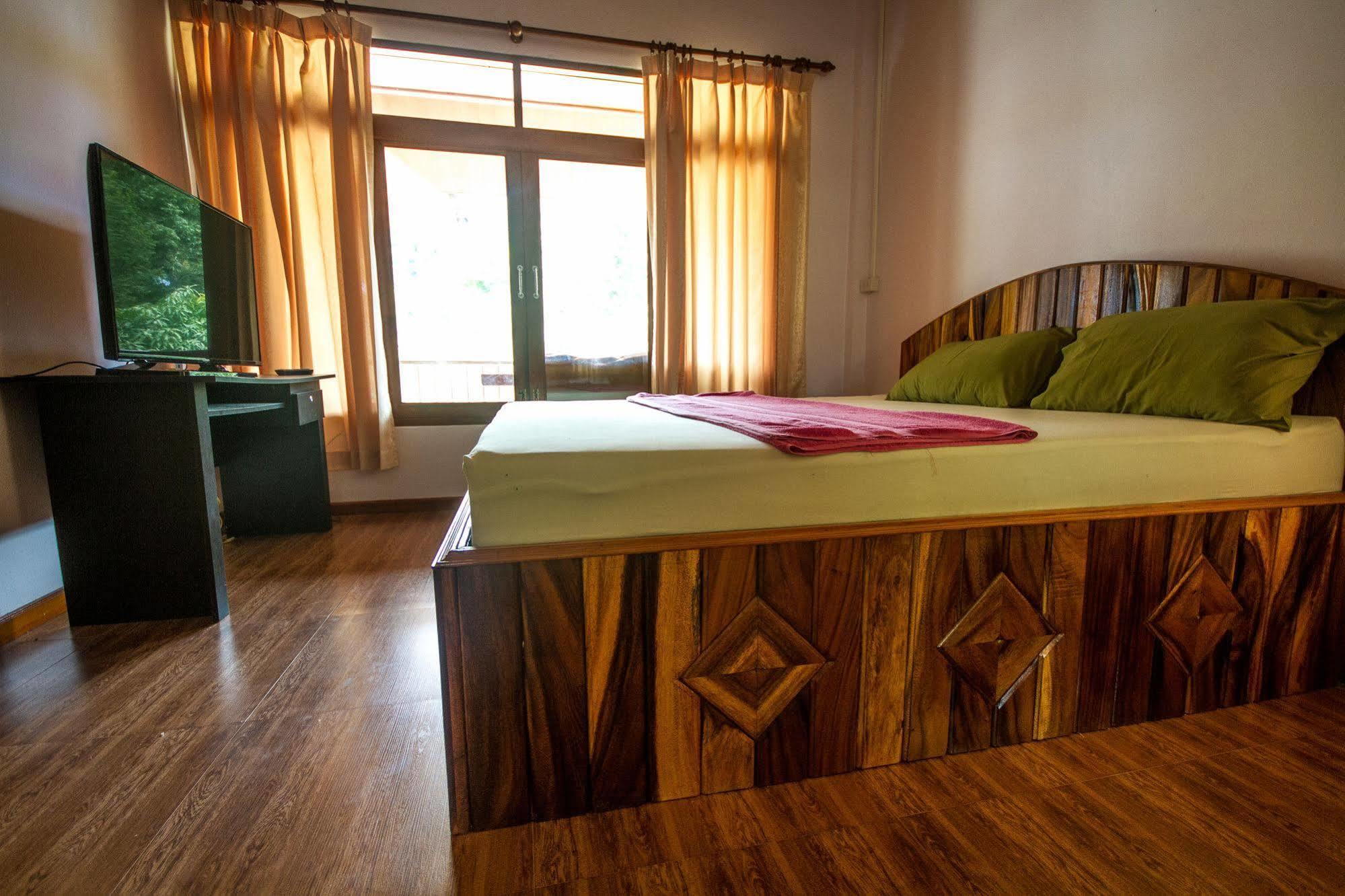 Bor Hin Resort Баан Тай Экстерьер фото